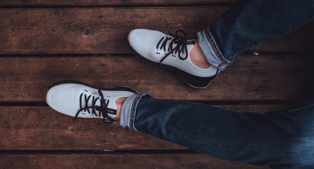 Tsavo 3 M White Black - SAOLA EUROPE © 2024