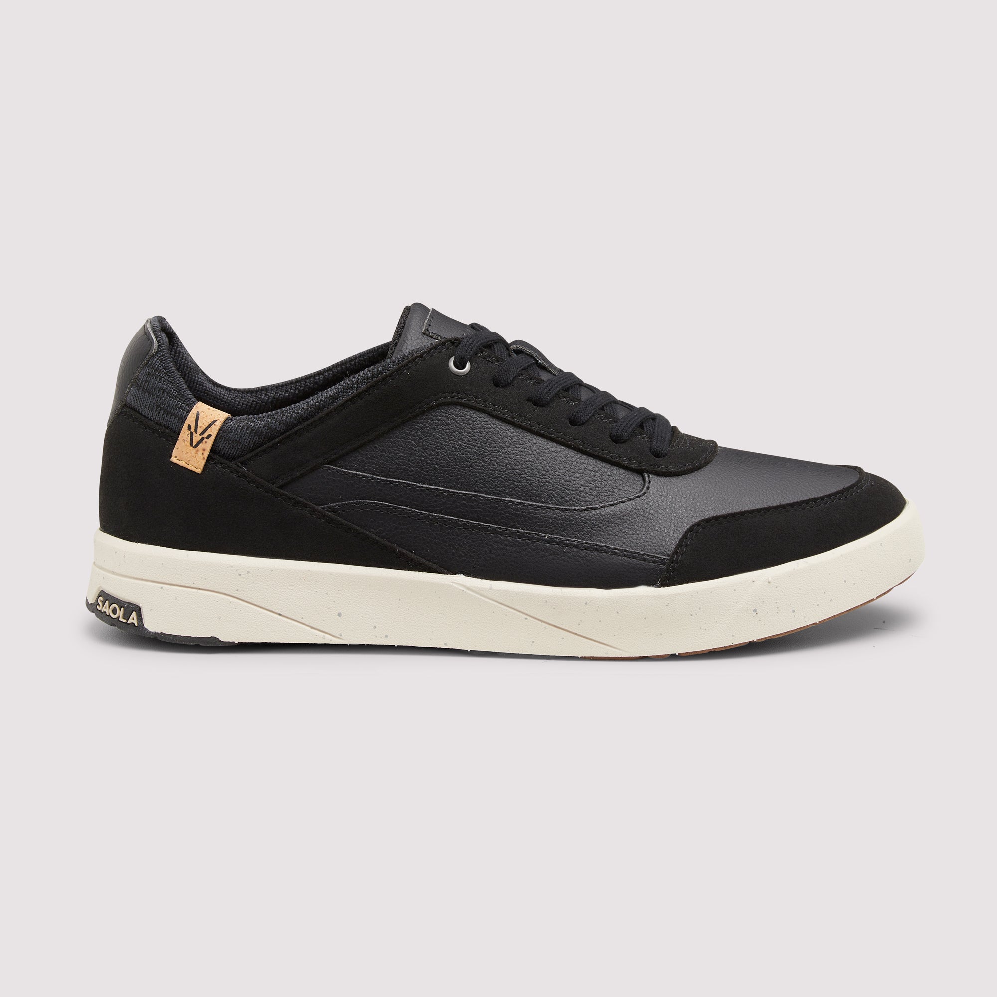 Quito W Black