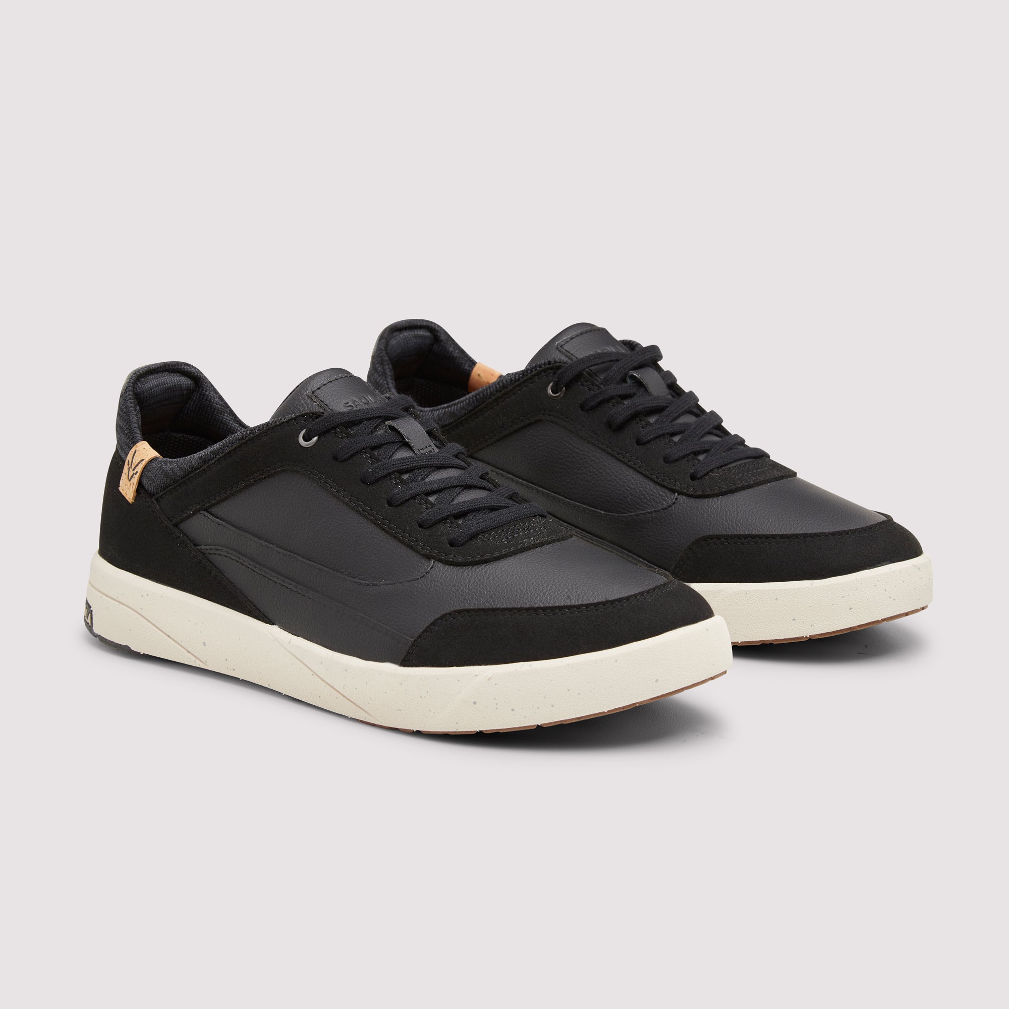 Quito W Black