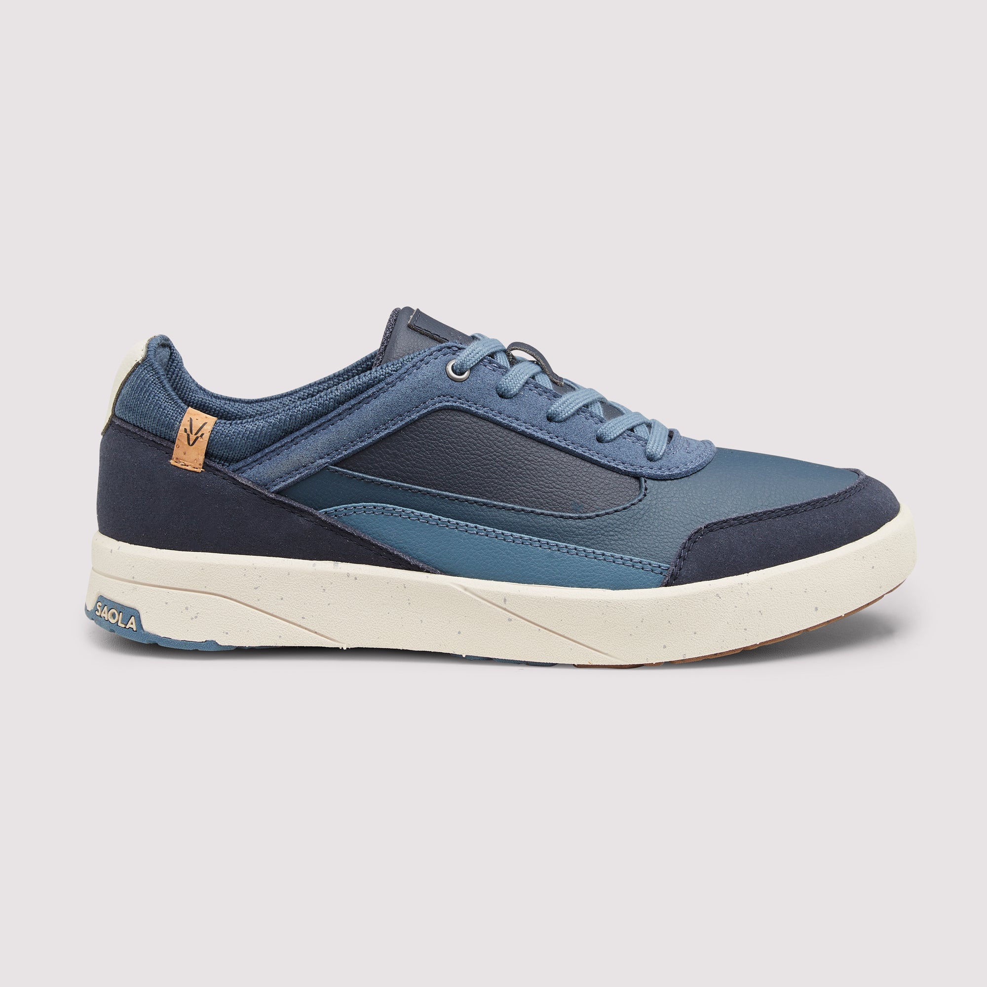 Quito W Navy