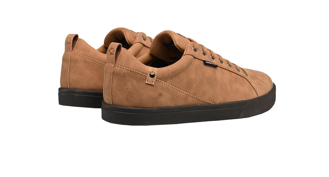 Chaussures homme de couleur camel vue d'ensemble de derrière