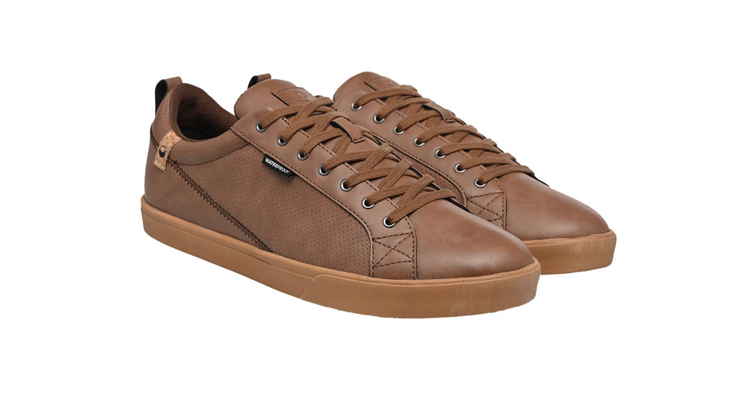 Chaussures homme de couleur chocolat vue d'ensemble coté droit