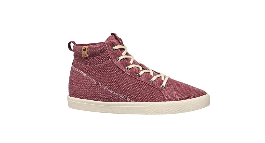 Basket femme montane de couleur burgundy vue du coté droit