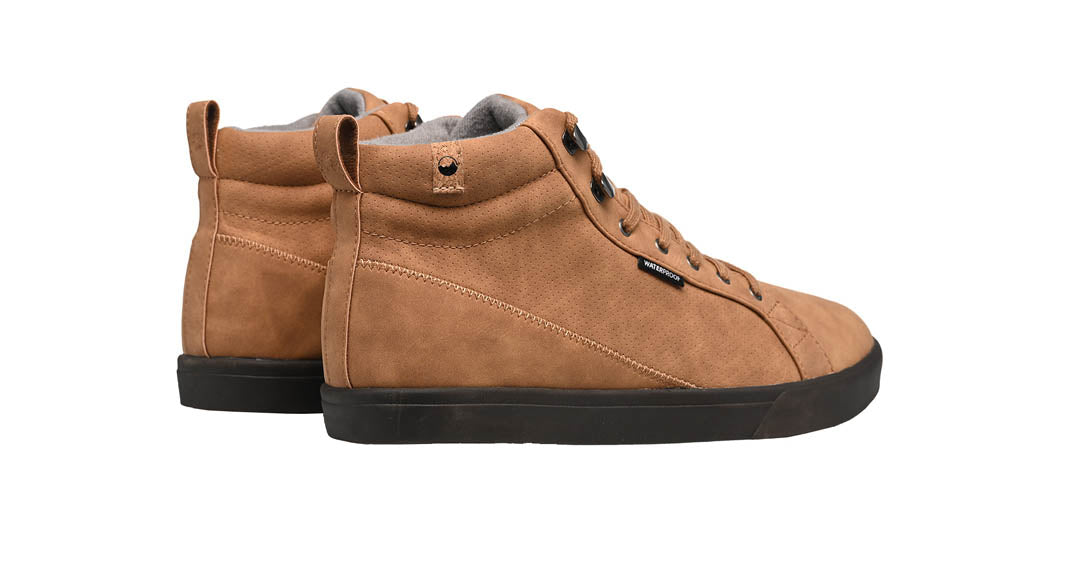 Chaussures homme de couleur camel vue d’ensemble de derrière