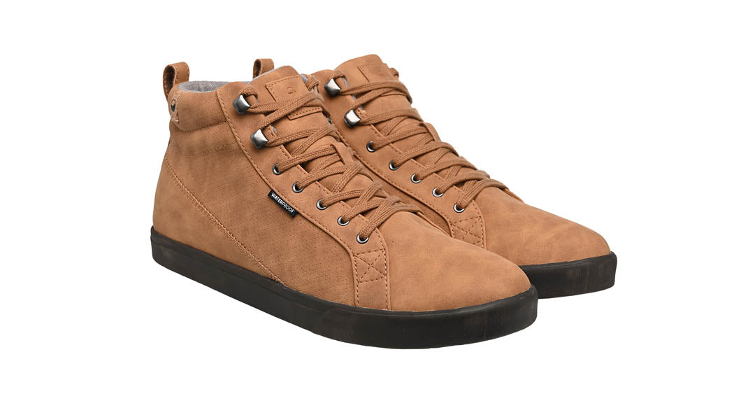 Chaussures homme de couleur camel vue d’ensemble coté droit